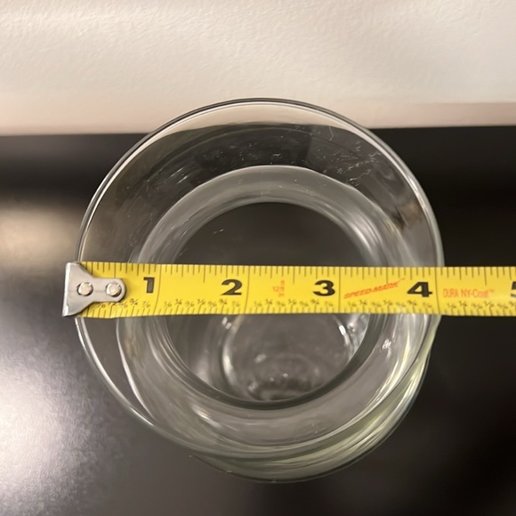 Set of 2 Clear Vases - Picture 8 of 9